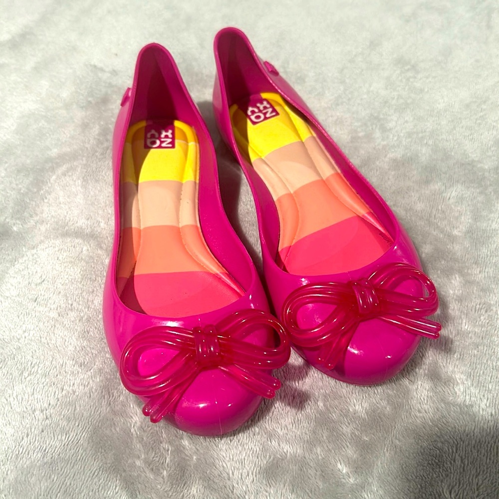 🎀PINK SLIP ON JELLYS🎀